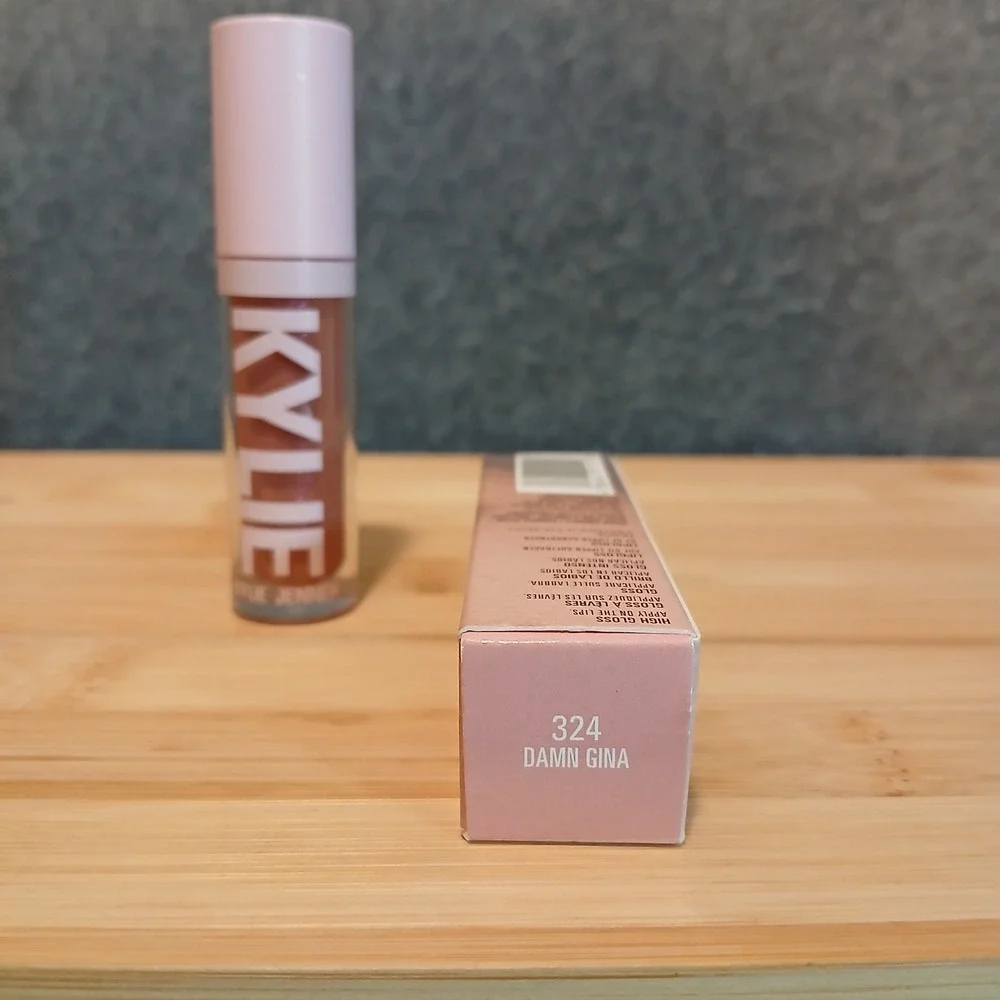 BNIB Kylie Cosmetics High Gloss 0.11oz 324 